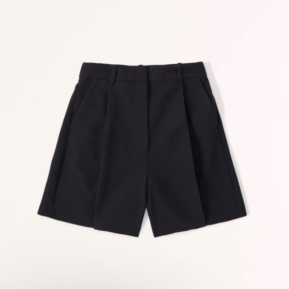 Abercrombie & Fitch Ultra High Rise Tailored Black Shorts Sz Xl NWT